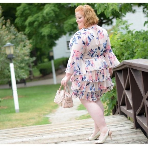 NWT Eliza J pink floral bell sleeve tiered ruffle dress 16W - Picture 3 of 16